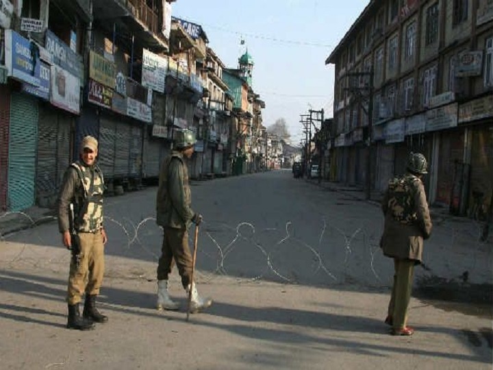  2019 Lok Sabha polls Separatist sponsored strike against polling in Kashmir disrupts life in valley 2019 Lok Sabha polls: Separatist-sponsored strike against polling in Kashmir disrupts life in valley