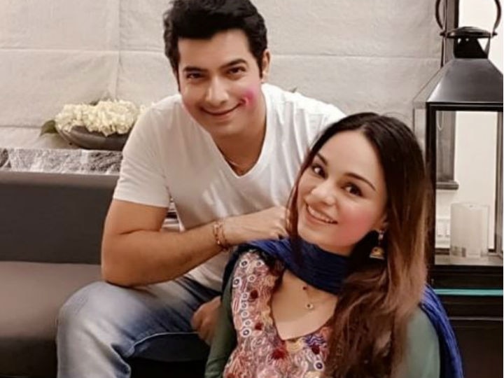 TV actor Ssharad Malhotra-Ripci Bhatia's wedding card PICS Couple to get married on April 20! PICS: TV actor Ssharad Malhotra-Ripci Bhatia's BEAUTIFUL floral themed wedding card OUT; Couple to get married on April 20!