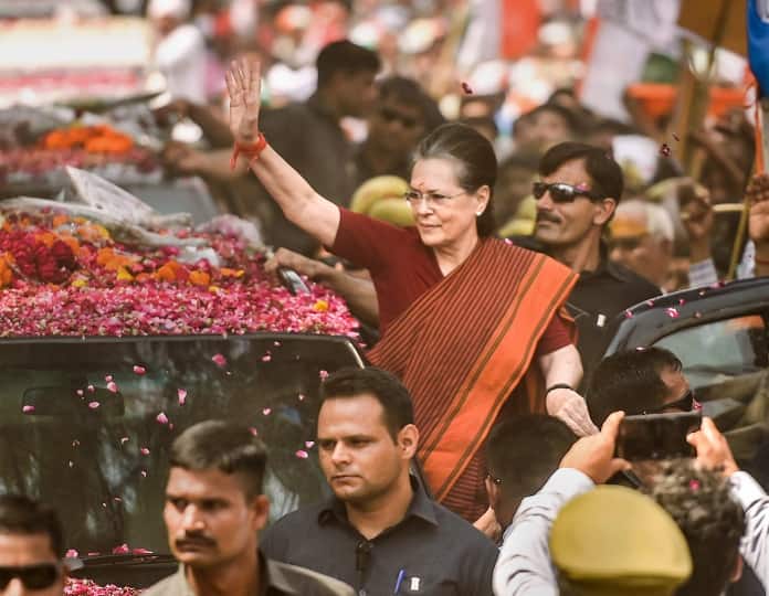 Modi not invincible, don't forget 2004: Sonia Gandhi PM Narendra Modi not invincible, don't forget 2004, says Sonia Gandhi after filing nomination from Rae Bareli Modi not invincible, don't forget 2004: Sonia Gandhi