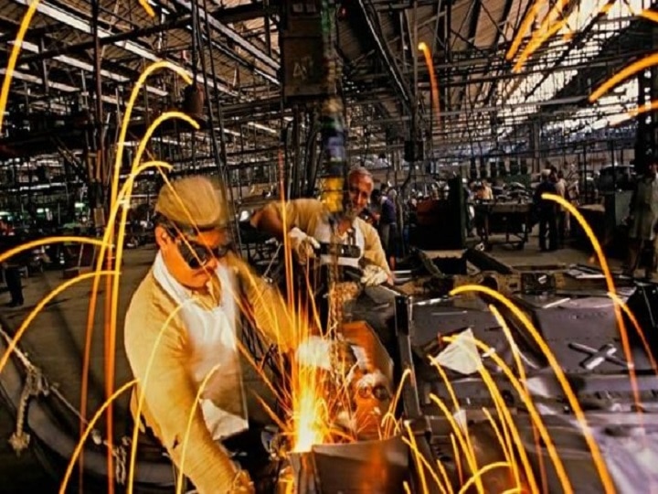 India's industrial output growth drops to 20-month low of 0.1 pc in February, Retail inflation at 2.86 pc in March Industrial output growth drops to 20-month low of 0.1% in February; Retail inflation at 2.86% in March