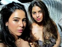 Shah Rukh Khan\'s daughter Suhana Khan glows in dewy make-up look, see PIC