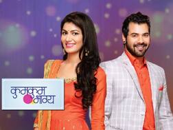Shabir Ahluwalia & Sriti Jha share HEARTFELT posts as Kumkum Bhagya completes 5 years