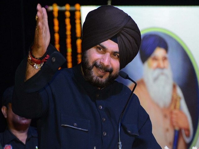 Congress leader Navjot Singh Sidhu makes SHOCKING statement against PM Modi Congress leader Navjot Singh Sidhu makes SHOCKING statement against PM Modi