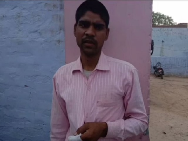 Bulandshahr: Man chops off finger after inadvertently voting for BJP Bulandshahr Man chops off finger after inadvertently voting for BJP