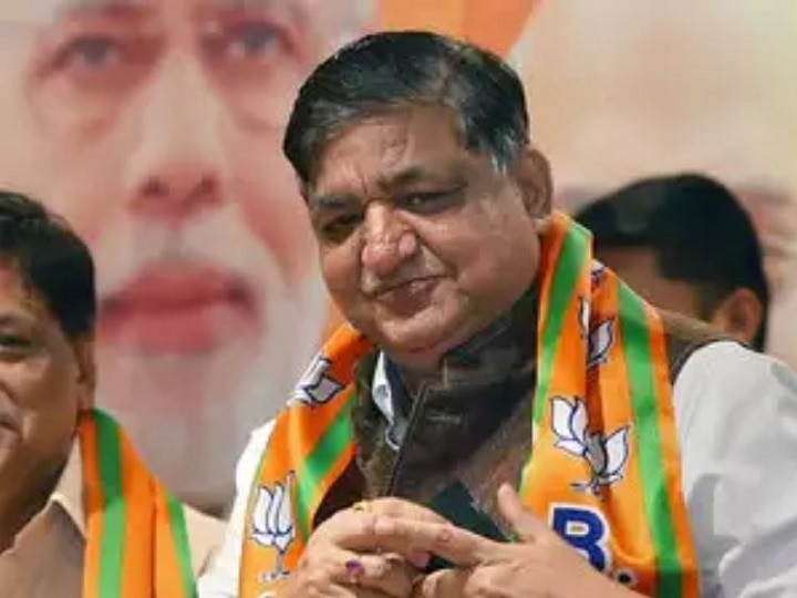 Lok Sabha Elections 2019 BJP's Naresh Agarwal calls Amit Shah as PM candidate, another leader says vote for 'Cycle' Blunder! BJP's Naresh Agarwal calls Amit Shah as PM candidate, another leader says vote for 'Cycle'