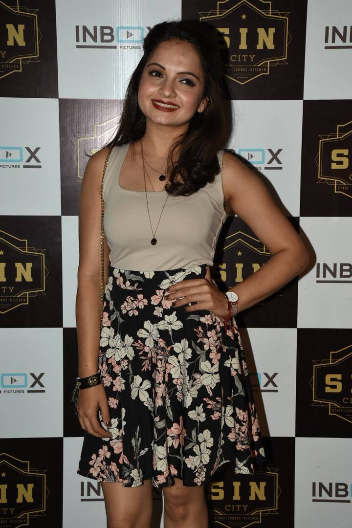 Saathiya fame TV actress Gia Manek also attended the star-studded birthday bash