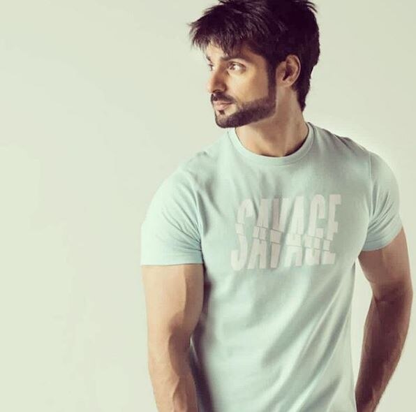 Karan Wahi to replace Divyanka Tripathi as host in 'The Voice'!