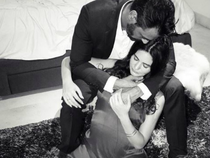 Arjun Rampal & Gabriella Demetriades are expecting their first child, actor announces girlfriend's pregnancy on social media! Arjun Rampal to be a father again; Announces girlfriend Gabriella Demetriades' pregnancy on social media!