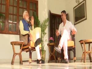 Mamata didi sends me self-picked Kurtas every year: PM Modi tells Akshay Kumar