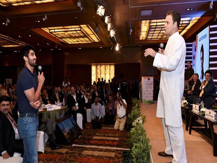 Lok Sabha ticket backstory Rahul Gandhi's friendship with Vijender Singh Lok Sabha ticket backstory: Rahul Gandhi's friendship with Vijender Singh