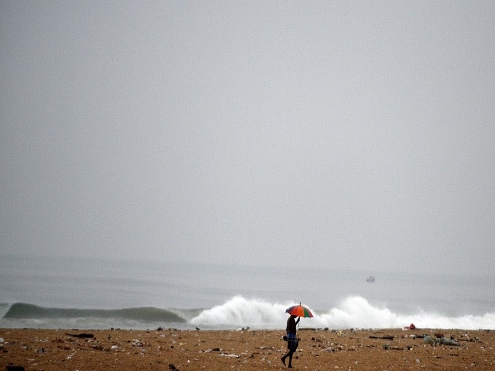 Low pressure over Bay of Bengal likely to bring rains to Tamil Nadu on April 30 Low pressure over Bay of Bengal likely to bring rains to Tamil Nadu on April 30