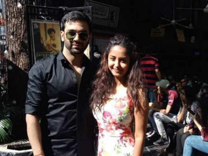 'Ek Bhram Sarvagun Sampanna' actress Tina Philip DATING her onscreen brother Nikhil Sharma from 'Ek Aastha Aisi Bhee'! 'Sarvagun Sampanna' actress Tina Philip is DATING her onscreen brother Nikhil Sharma from 'Ek Aastha Aisi Bhee'!