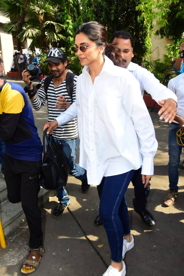 Deepika Padukone casts her vote