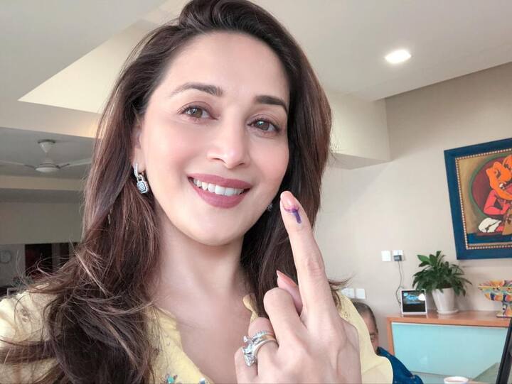 After voting, Madhuri Dixit Nene posted this picture on Instagram in which she is proudly flaunting her inked finger. She captioned it as, 