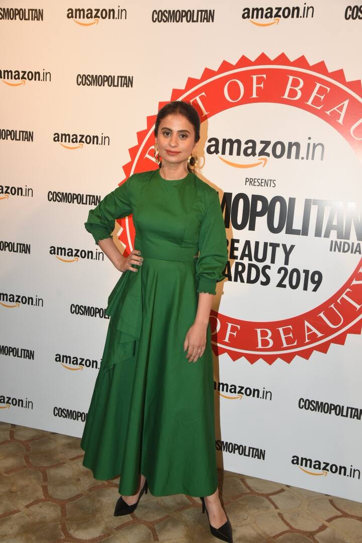 Web series star Rasika Dugal looked lovely in her green dress 