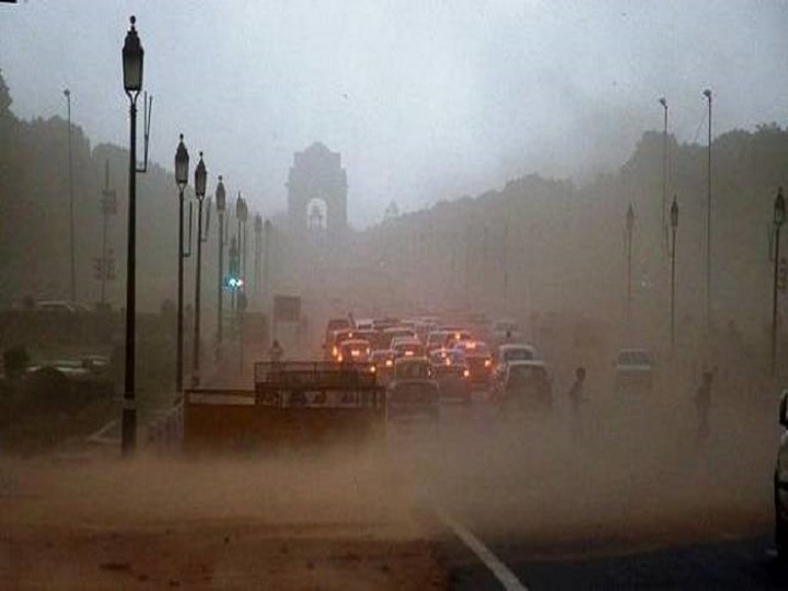 Delhi Weather Today Thunderstorm, dust storm likely in city Delhi weather today: Thunderstorm, dust storm likely in city