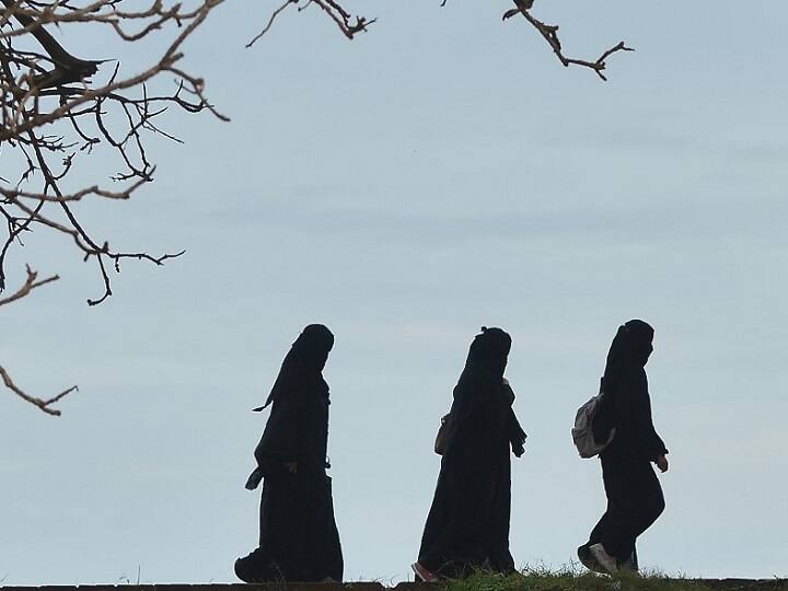 Kerala Muslim education group bans face-covering attire on campus Kerala Muslim education group bans face-covering attire on campus