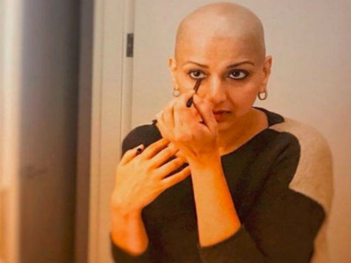 Sonali Bendre wept for an entire night after cancer diagnosis Sonali Bendre spent an entire night crying when she was diagnosed with cancer!