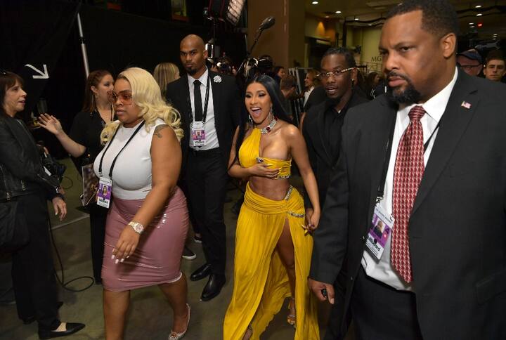 All eyes were on Cardi and Offset, thanks to their steamy kiss on the red carpet 