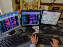 Share Market Update: Sensex, Nifty fall for third session in row; IT stocks drag
