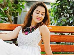 After Saba Khan, 'Bigg Boss 12' contestant Roshmi Banik is set to make her acting debut!