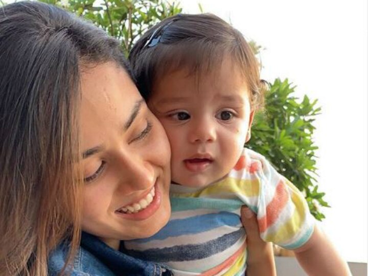 Shahid Kapoor's wife Mira Rajput shares adorable picture with baby boy Zain Kapoor! Shahid Kapoor's wife Mira Rajput shares adorable picture with baby boy Zain Kapoor!