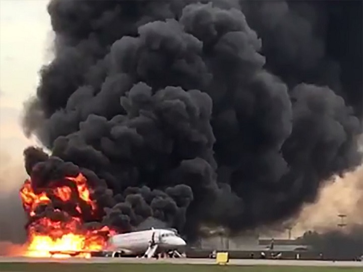 WATCH, Burning plane speeds along runway at Moscow Airport, 41 dead in crash-landing WATCH: Burning plane speeds along runway at Moscow Airport; 41 dead in crash-landing