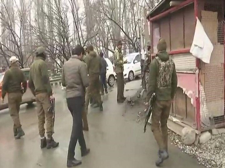 2019 LS polls Grenade hurled at polling station in Jammu and Kashmir Pulwama 2019 LS polls: Grenade hurled at polling station in Jammu and Kashmir's Pulwama