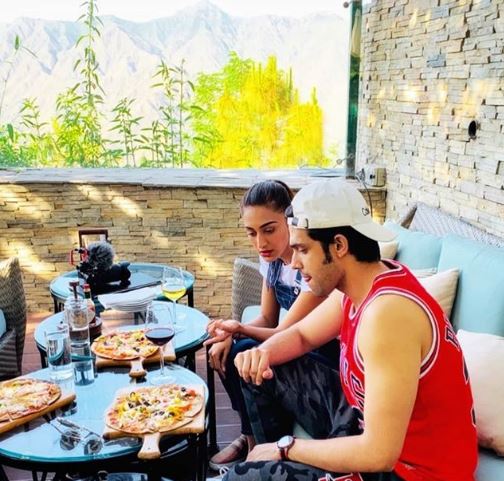 Kasautii 2' actress Erica Fernandes flies to Mussoorie with Parth Samthaan to ring in her birthday (VIDEO & PICS)