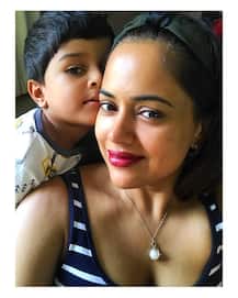 7 months pregnant Sameera Reddy looks gorgeous in her latest photoshoot