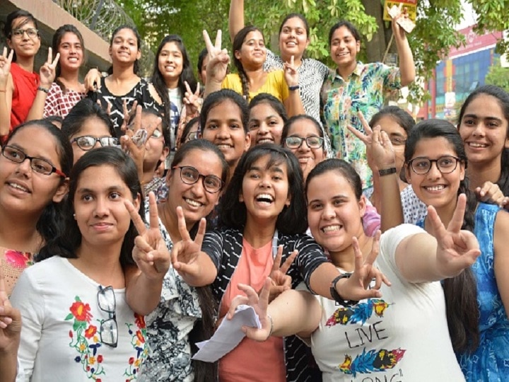 ICSE Result 2019- Juhi Rupesh Kajaria, Manhar Bansal are All India Toppers with 99.60 pc marks ICSE Result 2019: Juhi Rupesh Kajaria, Manhar Bansal are All India Toppers with 99.60% marks