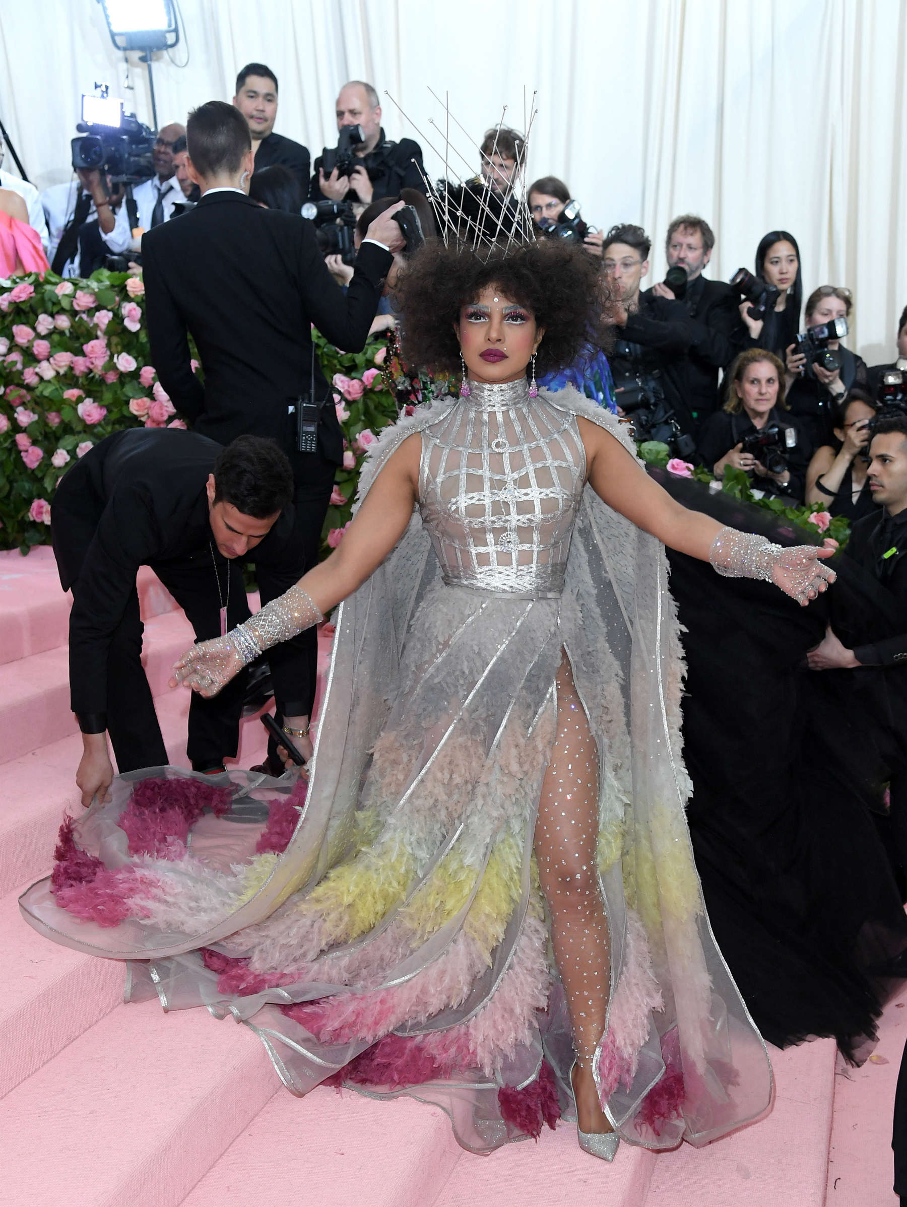 IN PICS: Priyanka Chopra steals a kiss from Nick Jonas on the iconic steps of MET Gala 2019