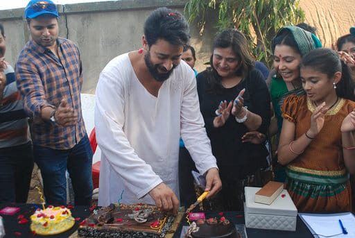 PICS: Mere Sai's 'Sai' aka Abeer Soofi's birthday celebration on the sets!