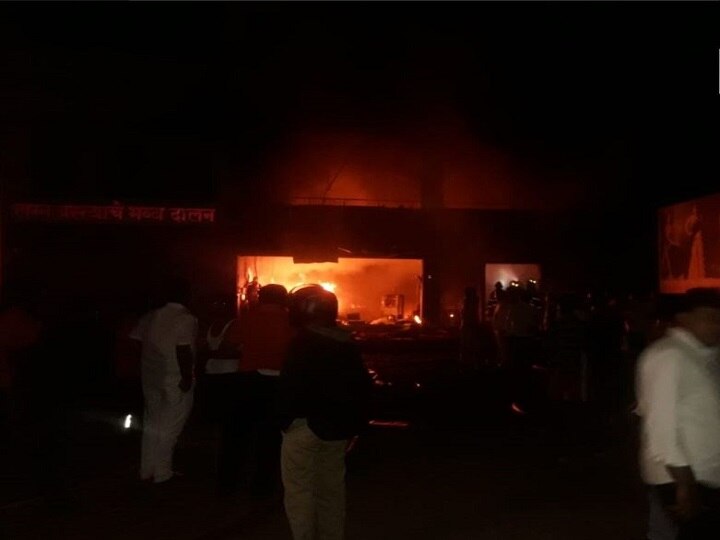 Pune, Fire breaks out at cloth godown, at least five labourers dead Pune: Fire breaks out at cloth godown, at least five labourers dead