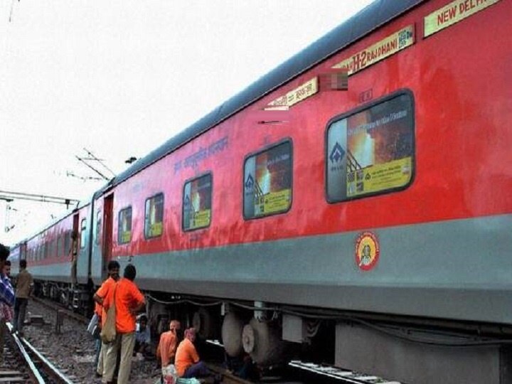 Fire in New Delhi-Bhubaneswar Rajdhani Express, none injured Fire in New Delhi-Bhubaneswar Rajdhani Express, none injured