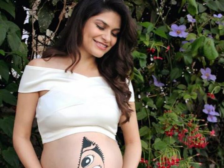 Mother's Day 2019 - TV actress Neha Kaul announces pregnancy, Shares baby bump picture on social media! TV actress Neha Kaul announces pregnancy on Mother's Day; Shares adorable baby bump pic on social media!