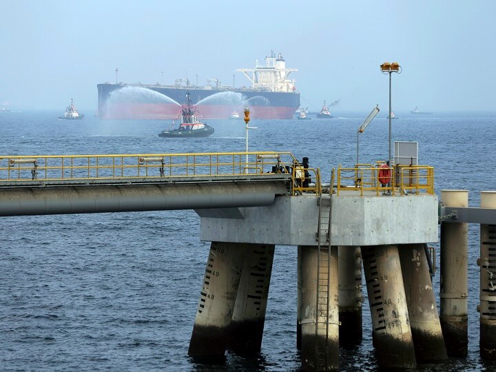 2 oil tankers hit in suspected attack in Gulf of Oman, all crew evacuated 2 oil tankers hit in suspected attack in Gulf of Oman, all crew evacuated