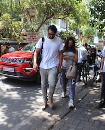 Daddy duties! Arjun Rampal\'s PREGNANT girlfriend Gabriella Demetriades flaunts BABY BUMP as the couple gets clicked post lunch date!