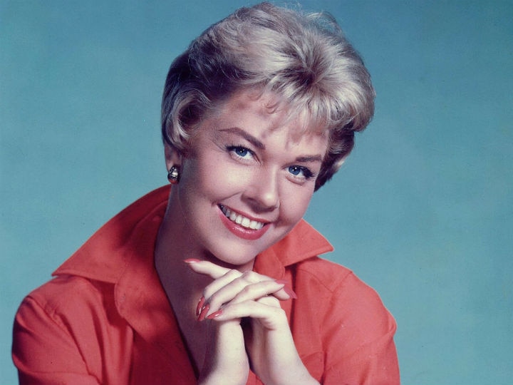 RIP! Doris Day Hollywood legend Doris Day dies aged 97 after battle with pneumonia  RIP Doris Day! Legendary Hollywood actress-singer dies aged 97 after battle with pneumonia