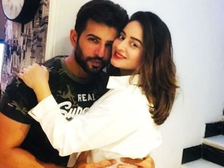 Mahhi Vij PREGNANT, TV actress and Jay Bhanushali expecting their first child 9 years after wedding!  CONGRATULATIONS! TV couple Mahhi Vij and Jay Bhanushali are expecting their first child 9 years after wedding!