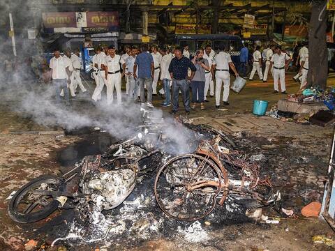 EC cuts short phase 7 campaigning in West Bengal after Kolkata violence EC cuts short phase 7 campaigning in West Bengal after Kolkata violence