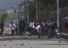Jammu & Kashmir: Students, security forces clash in Srinagar during protest over Bandipora rape case
