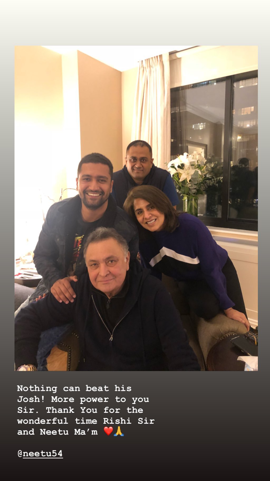 Vicky Kaushal posts pic as he meets Rishi Kapoor, Neetu Singh in US, Captions it: 