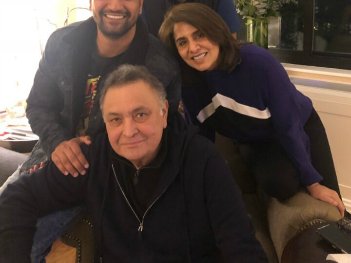 Vicky Kaushal meets Rishi Kapoor, Neetu Singh in US, Captions the pic- 