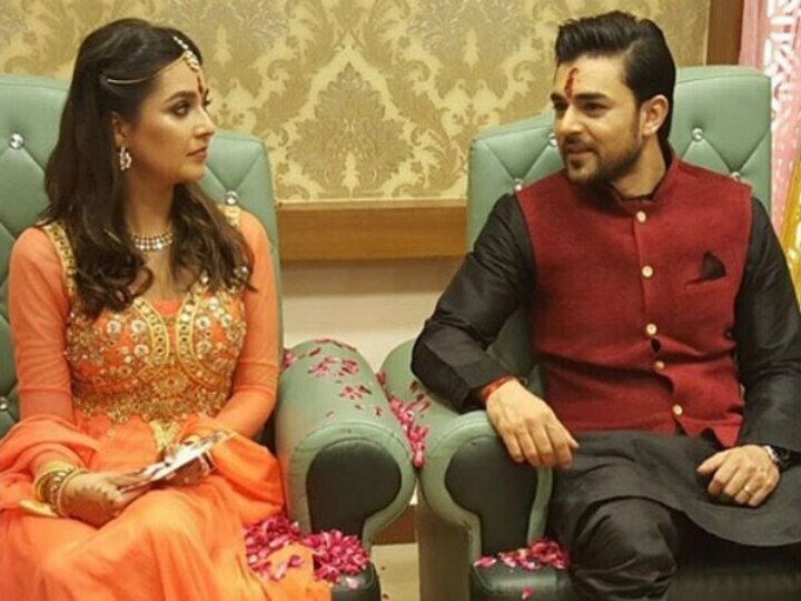 'Ishqbaaaz' & 'Divya Drishti' actress Mansi Srivastava and actor Mohit Abrol call off their engagement! TV couple Mansi Mansi Srivastava & Mohit Abrol call off their engagement; End six-year old relationship!