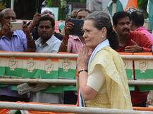 Lok Sabha Polls 2019: Sonia Gandhi kicks off \'Project 272\' with May 23 invite to political heavyweights