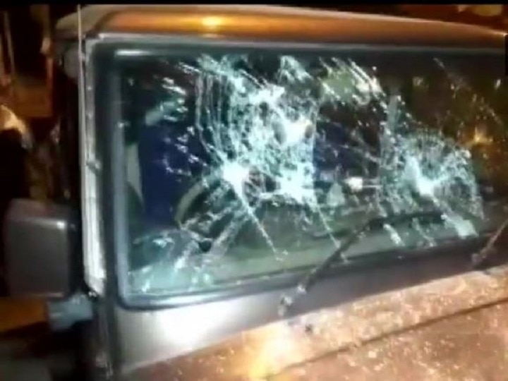 WB: BJP leader Mukul Roy, Dum Dum candidate Samik Bhattacharya's cars attacked; party blames TMC WB: BJP leader Mukul Roy, Dum Dum candidate Samik Bhattacharya's cars attacked; party blames TMC