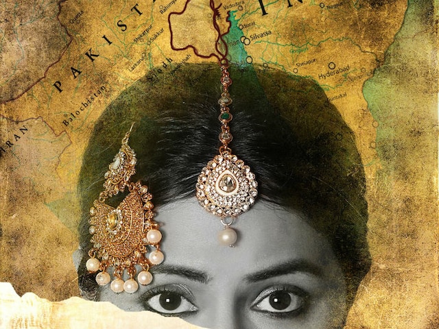 SEE PICS: Hina Khan launches the FIRST LOOK poster of her debut film 'Lines' at Cannes Film Festival 2019 Cannes 2019: Hina Khan launches the FIRST LOOK of 'Lines' at Cannes Film Festival 2019