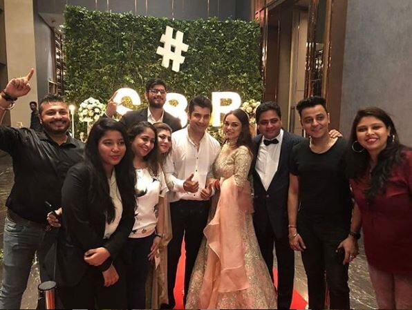 IN PICS: After his fairytale WEDDING TV actor Ssharad Malhotra hosts GRAND wedding reception in Kolkata!