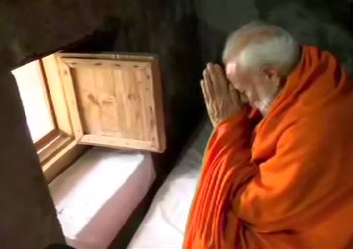 PM began his meditation which will last till tomorrow morning. 